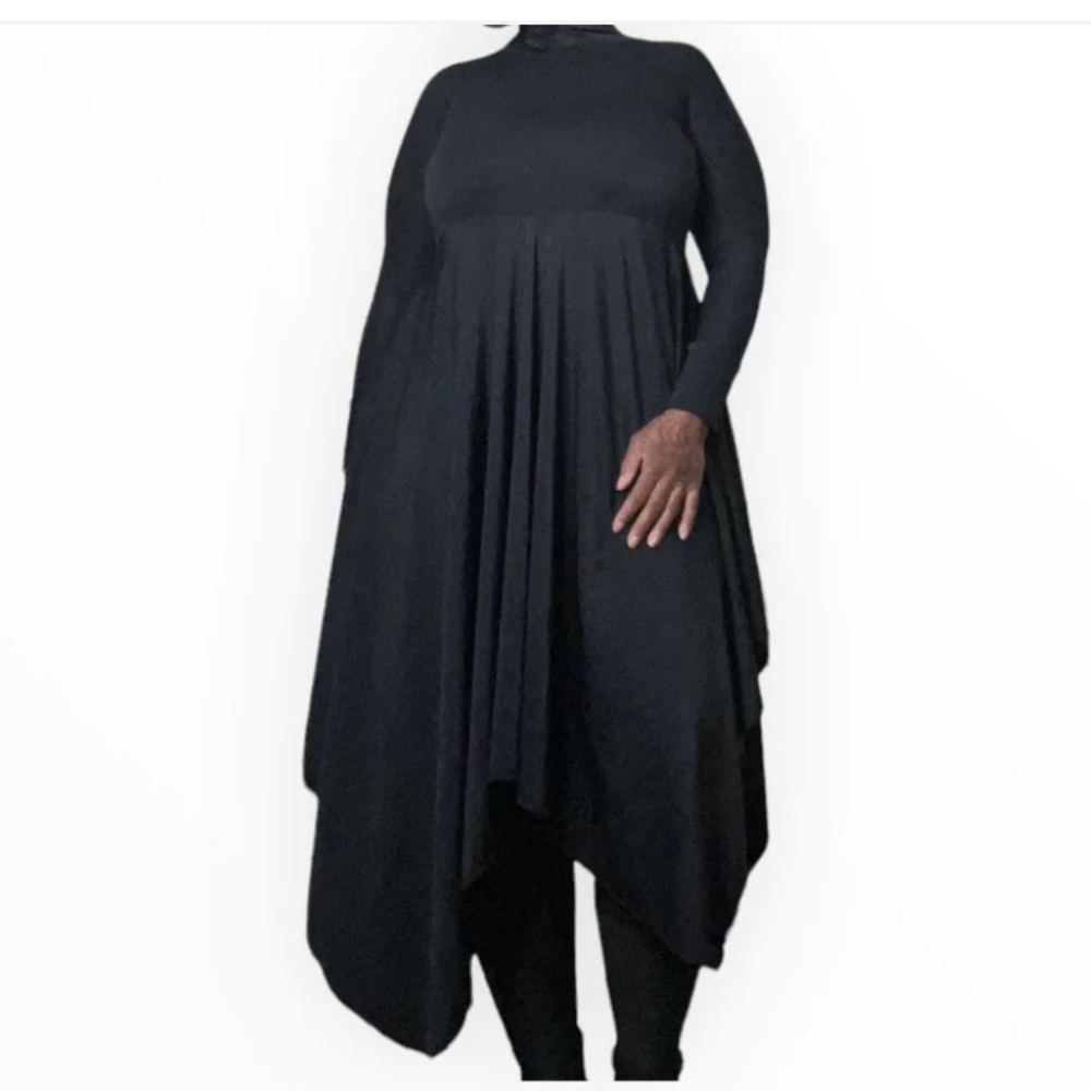 Nahla Burkini -hijab is attached. Medium, Bust 34/36, Waist 32/34, Hip 38/40.